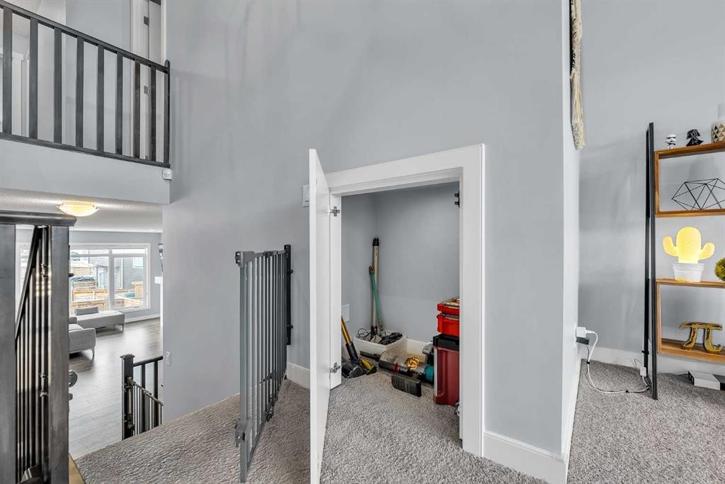 78 Sage Bluff View Nw, Calgary, AB - Indoor Photo Showing Other Room