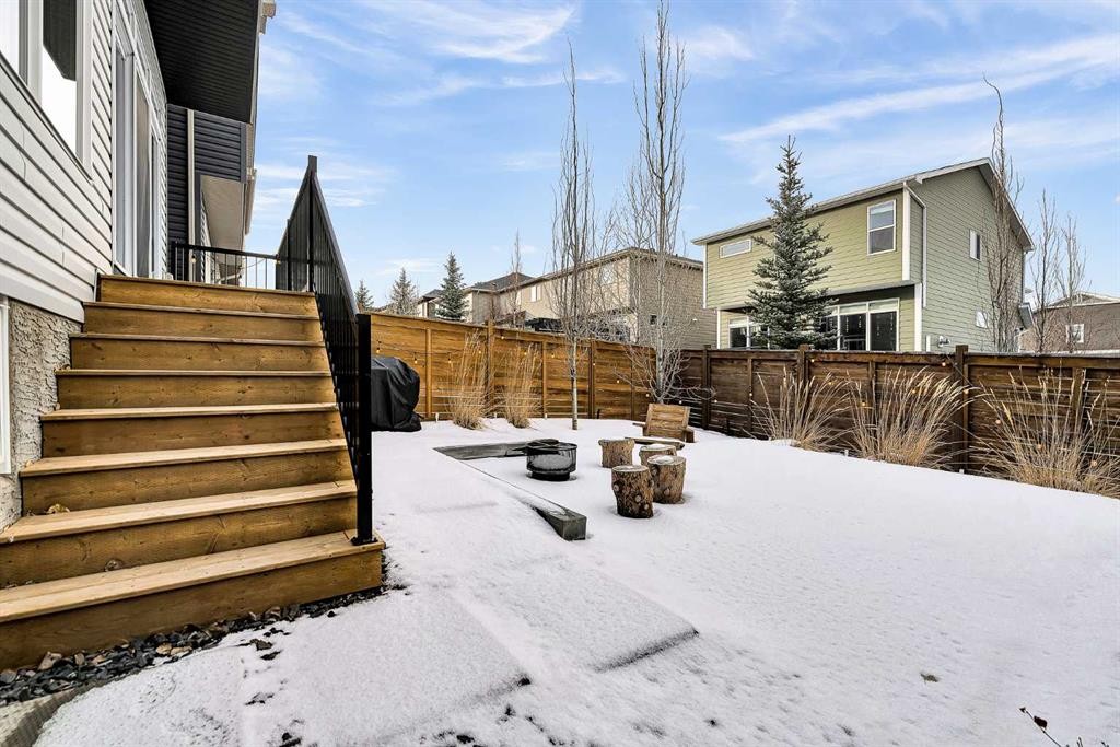 78 Sage Bluff View Nw, Calgary, AB - Outdoor