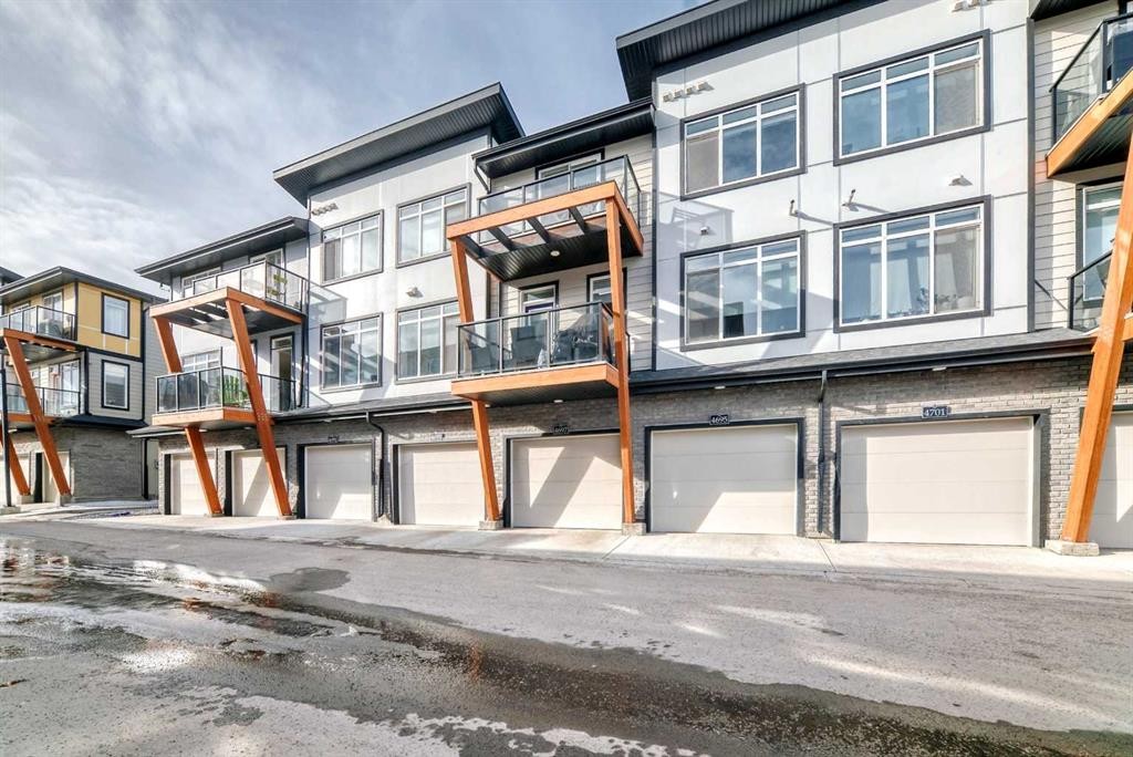 4697 Seton Drive Se, Calgary, AB - Outdoor