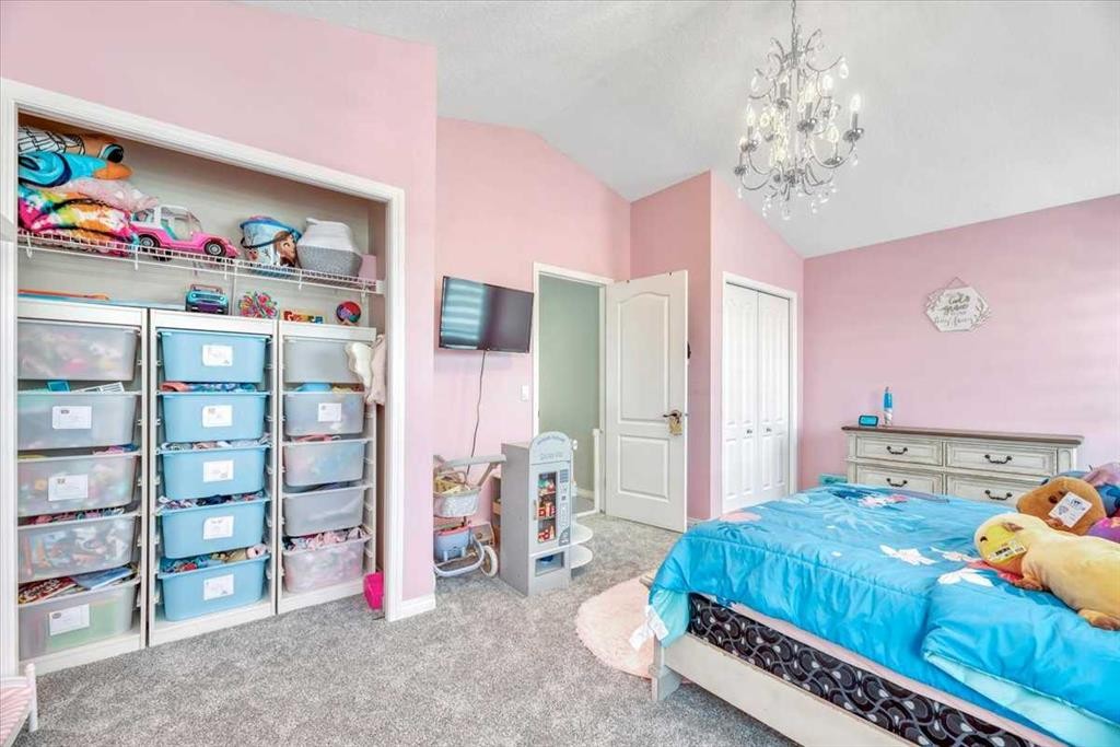260 Ranch Close, Strathmore, AB - Indoor Photo Showing Bedroom