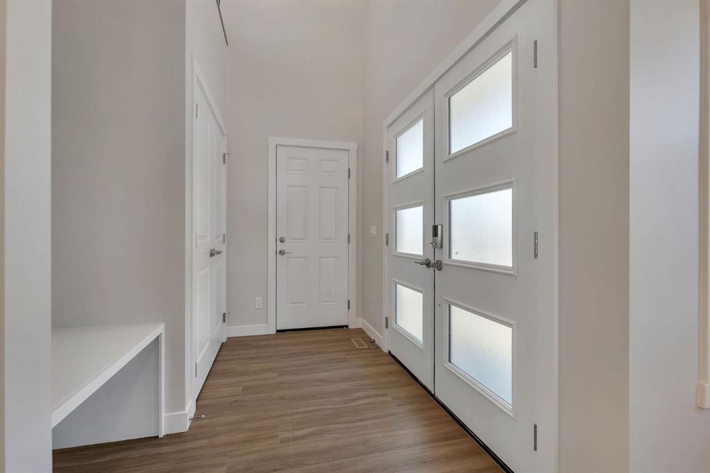 11 Fireside Common, Cochrane, AB - Indoor Photo Showing Other Room