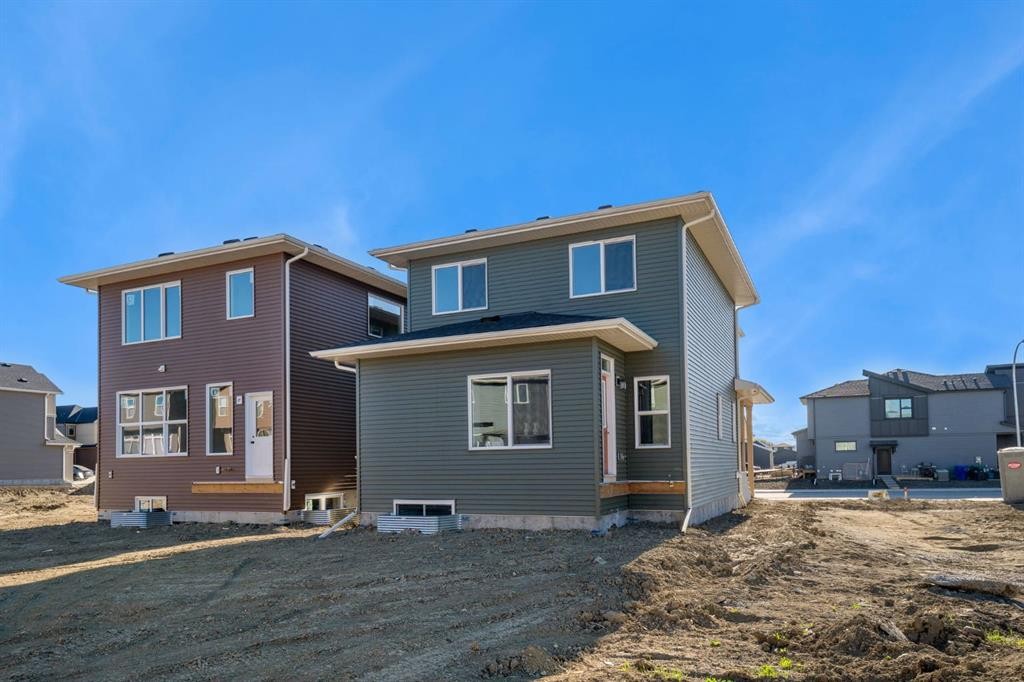 11 Fireside Common, Cochrane, AB - Outdoor