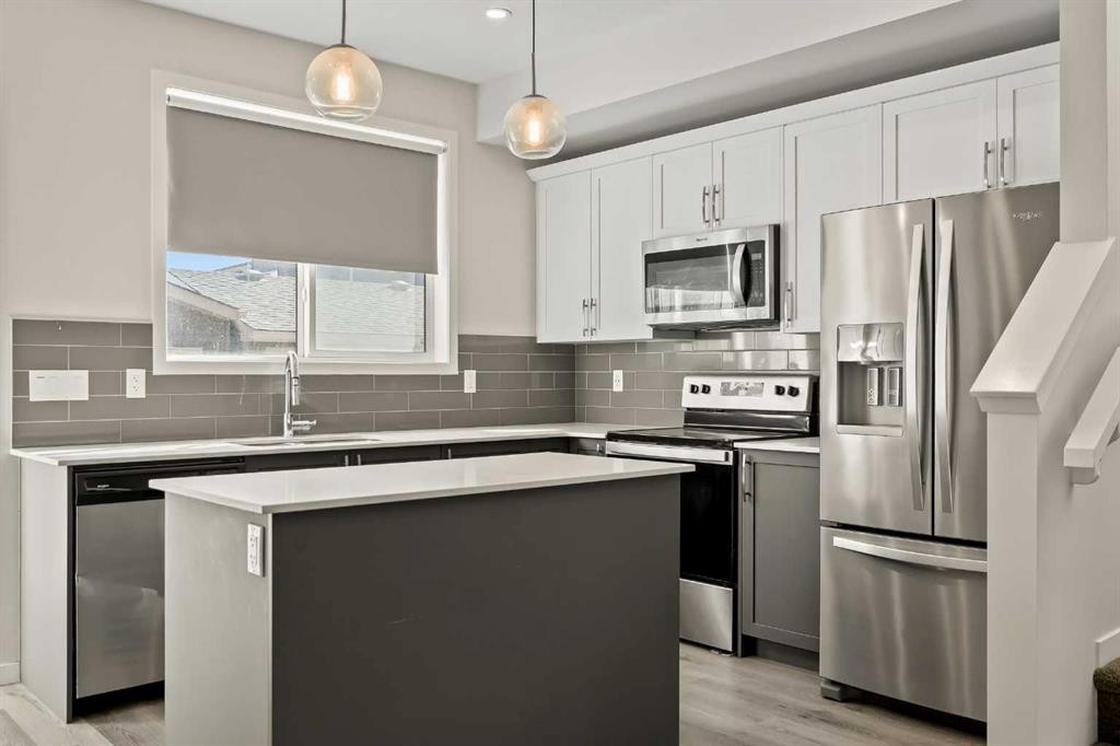 1224 Cornerstone Boulevard Ne, Calgary, AB - Indoor Photo Showing Kitchen With Upgraded Kitchen