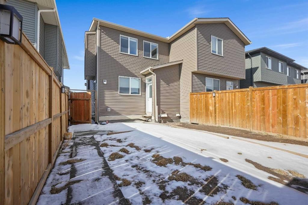 1224 Cornerstone Boulevard Ne, Calgary, AB - Outdoor