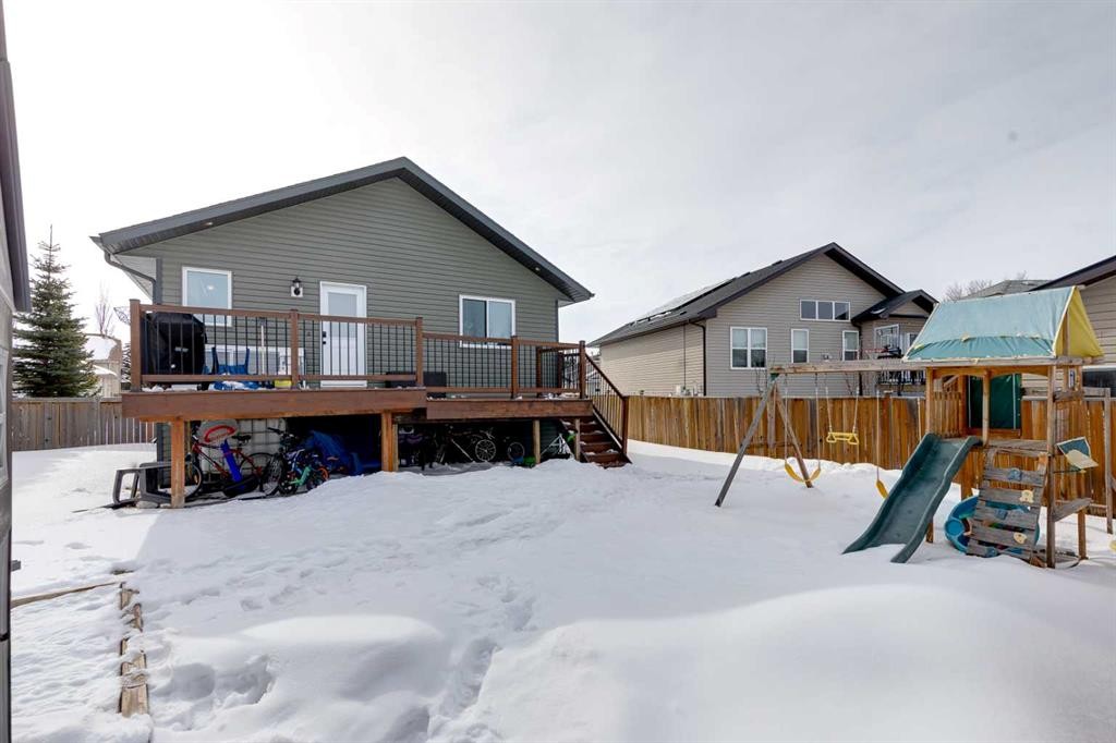 48 Hawthorn Way Ne, Olds, AB - Outdoor With Deck Patio Veranda With Exterior