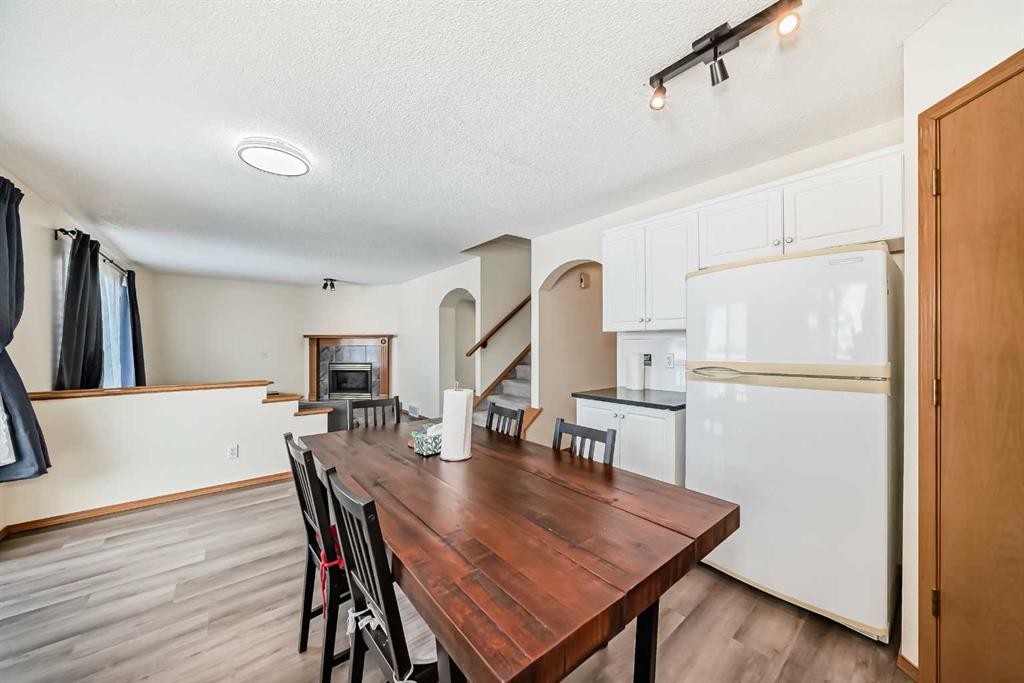 136 Citadel Crest Circle Nw, Calgary, AB - Indoor