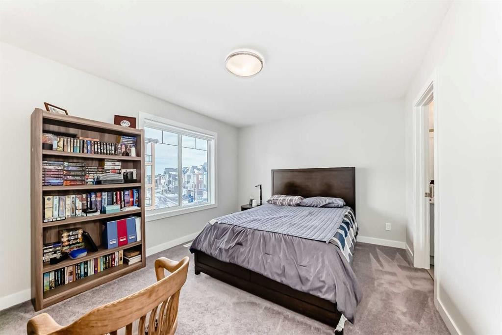 294 Canals Crossing Sw, Airdrie, AB - Indoor Photo Showing Bedroom