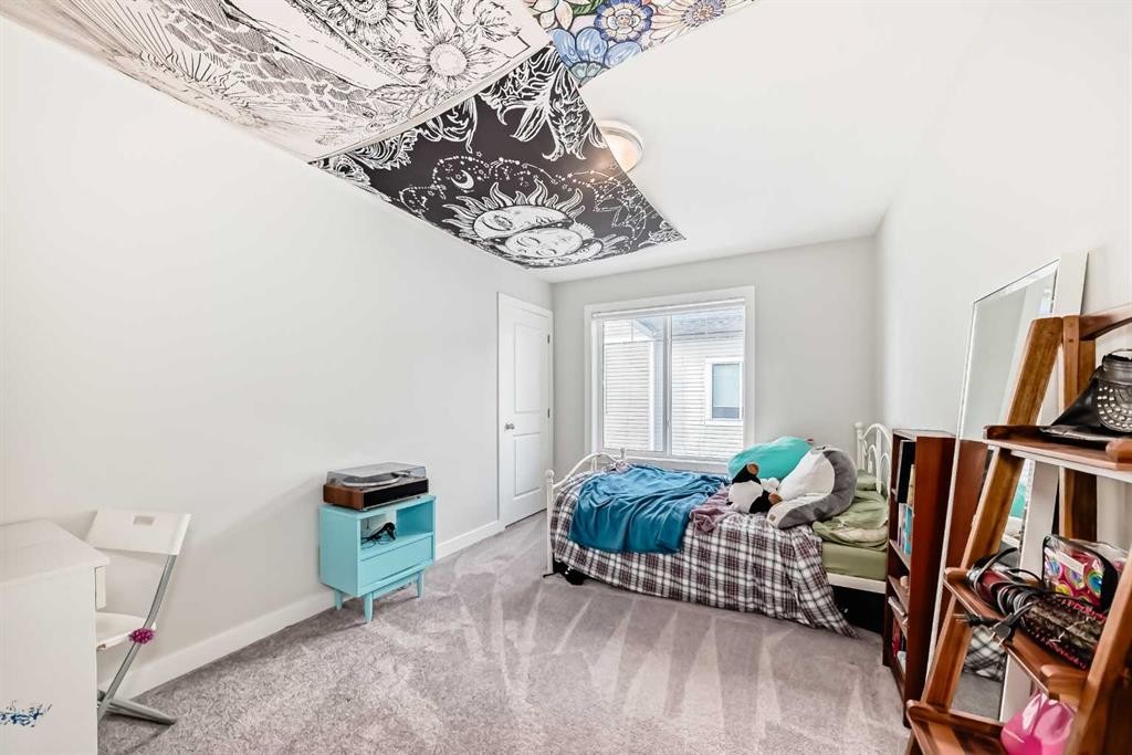 294 Canals Crossing Sw, Airdrie, AB - Indoor Photo Showing Bedroom