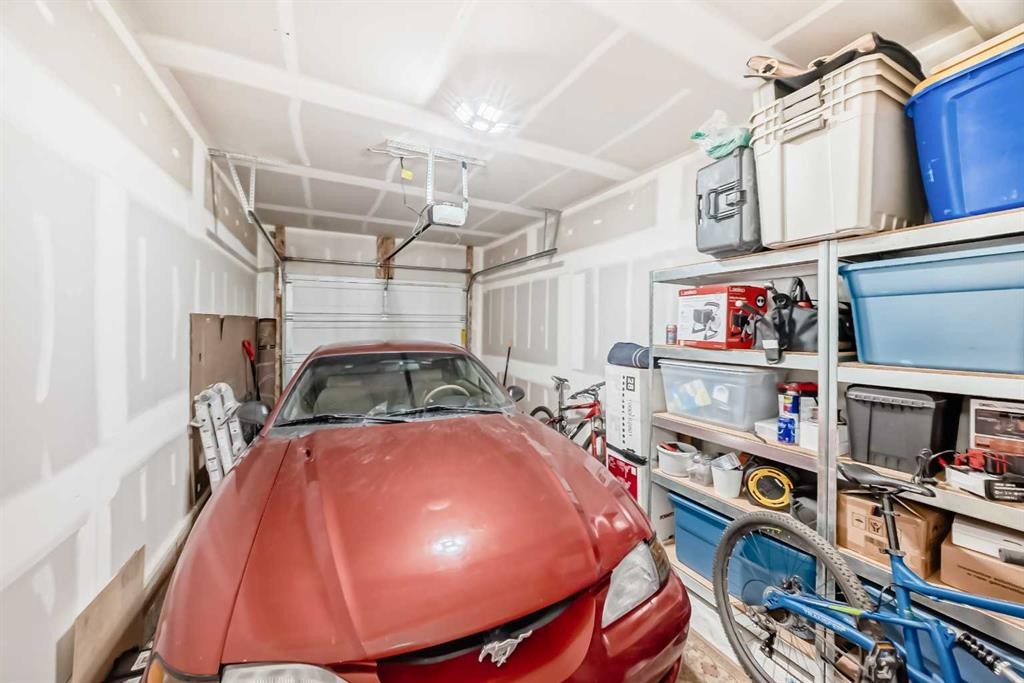 294 Canals Crossing Sw, Airdrie, AB - Indoor Photo Showing Garage