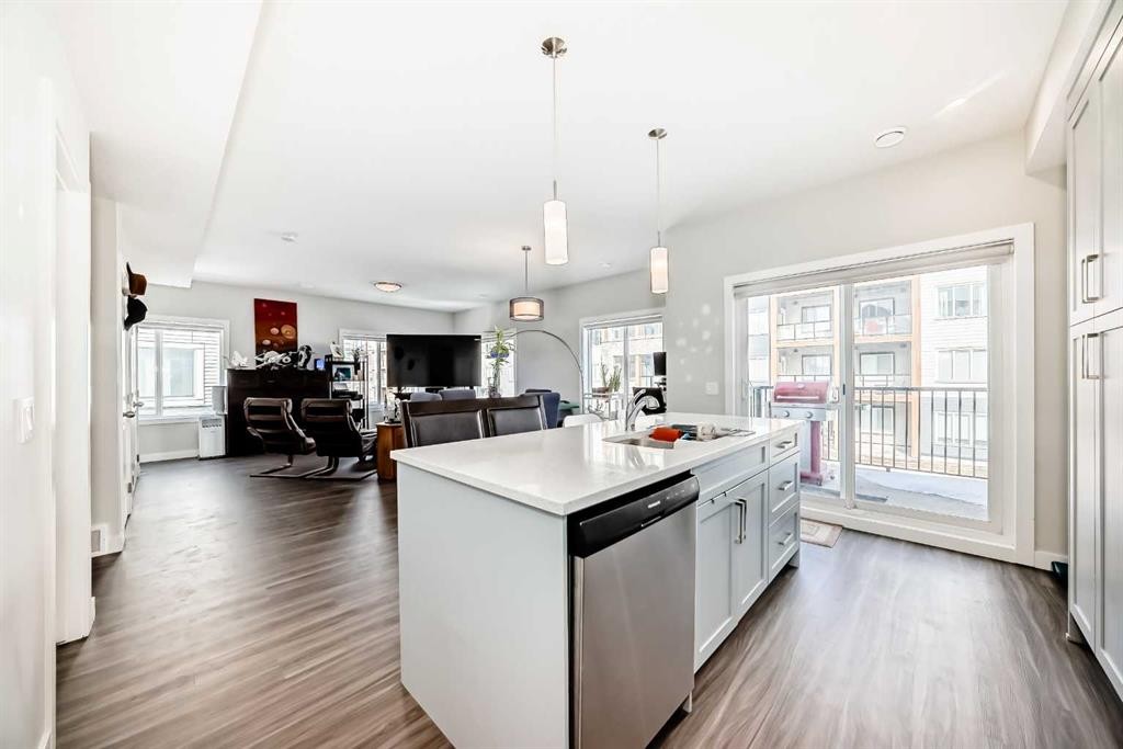 294 Canals Crossing Sw, Airdrie, AB - Indoor Photo Showing Kitchen With Upgraded Kitchen