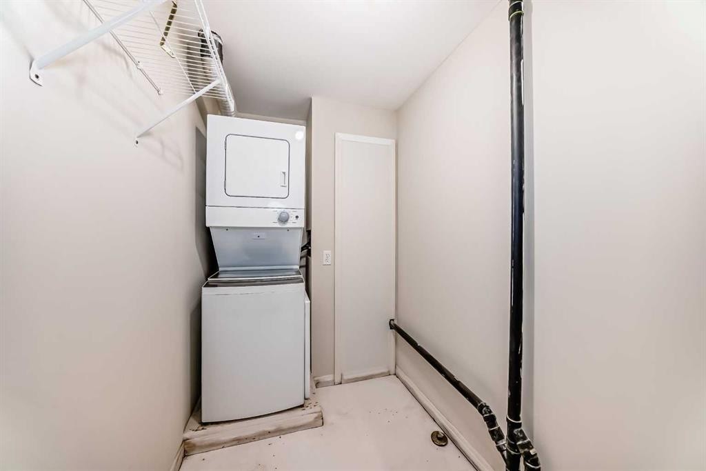 820 9A Street Ne, Calgary, AB - Indoor Photo Showing Laundry Room