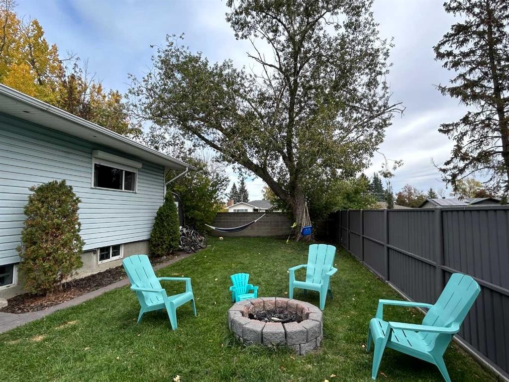 8043 Elbow Drive Sw, Calgary, AB - Outdoor