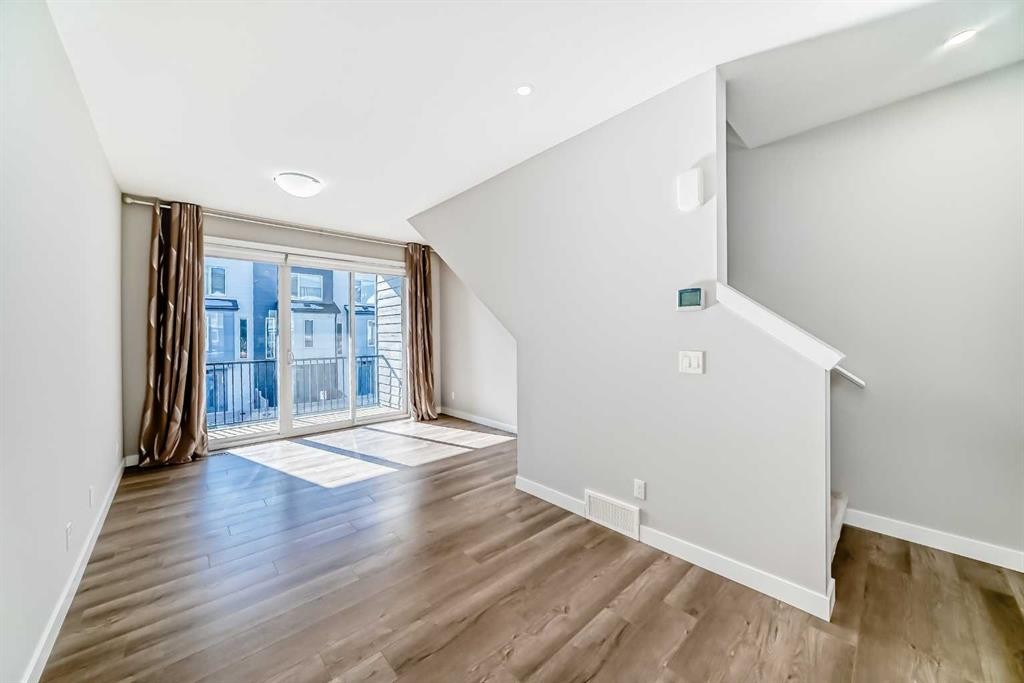 57 Skyview Ranch Avenue Ne, Calgary, AB - Indoor Photo Showing Other Room