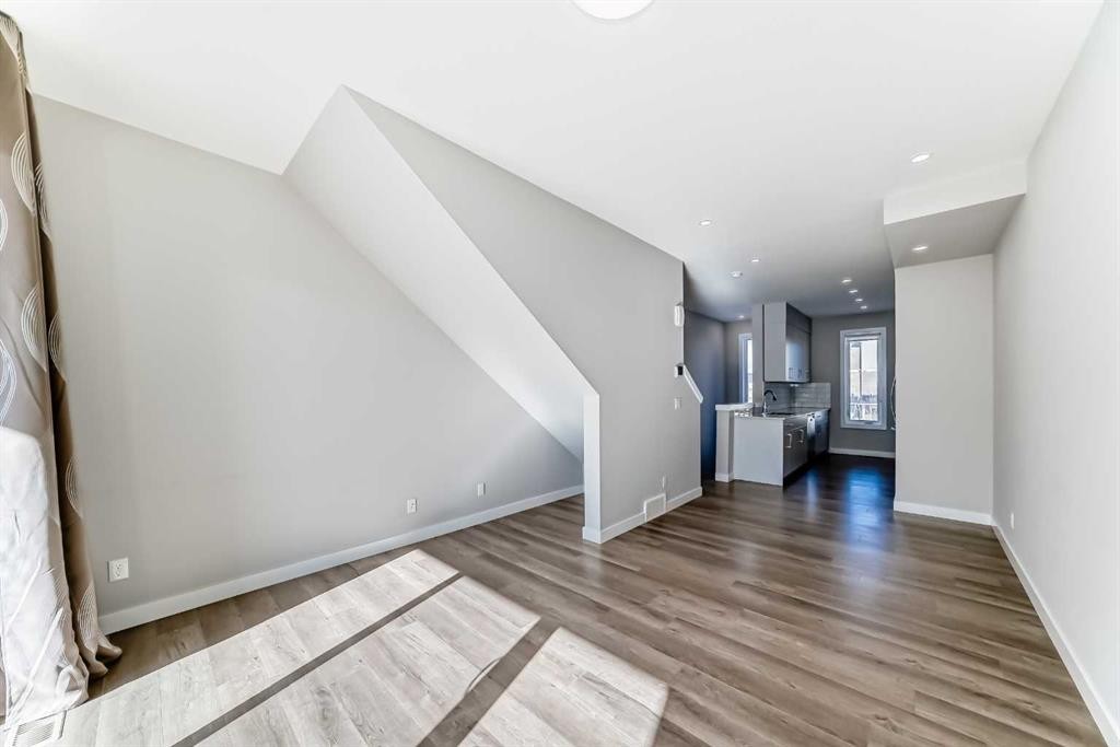 57 Skyview Ranch Avenue Ne, Calgary, AB - Indoor Photo Showing Other Room