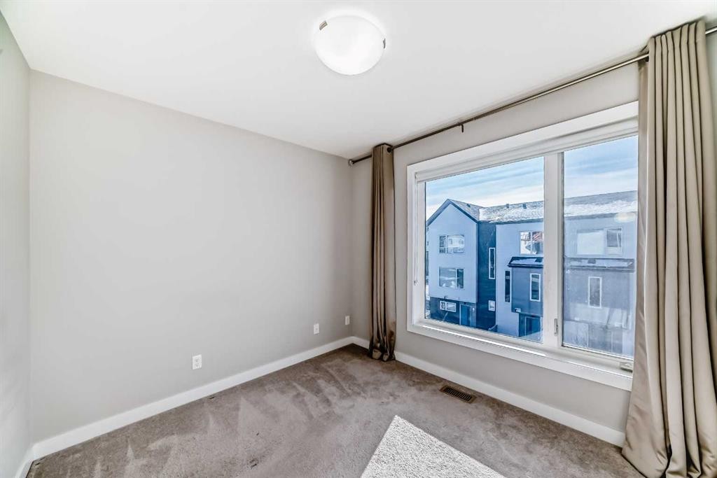 57 Skyview Ranch Avenue Ne, Calgary, AB - Indoor Photo Showing Other Room