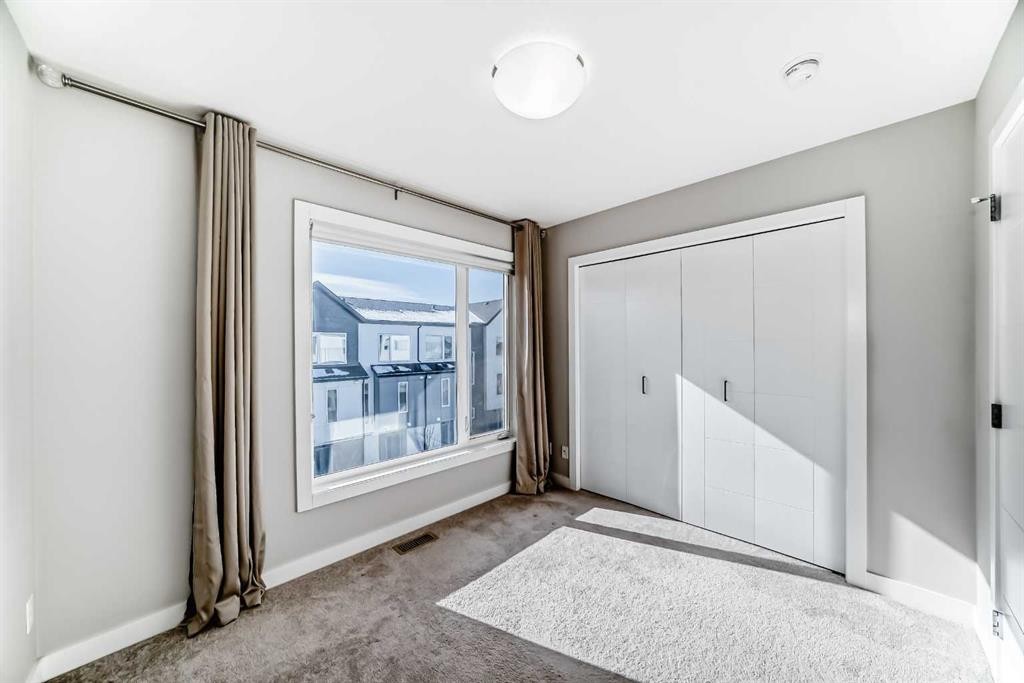 57 Skyview Ranch Avenue Ne, Calgary, AB - Indoor Photo Showing Other Room