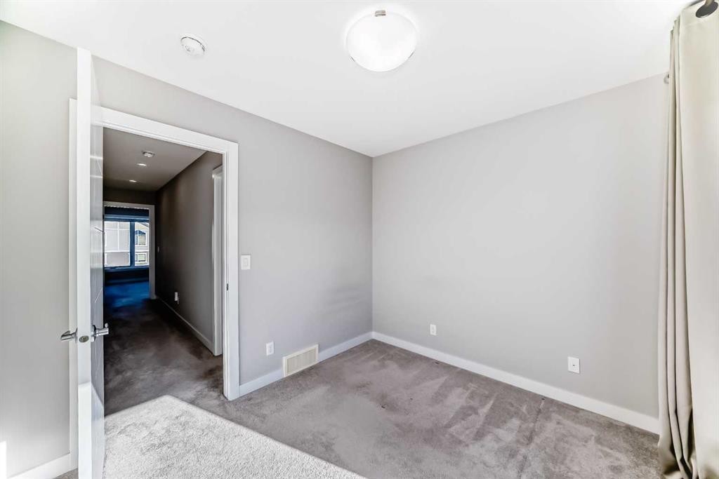 57 Skyview Ranch Avenue Ne, Calgary, AB - Indoor Photo Showing Other Room