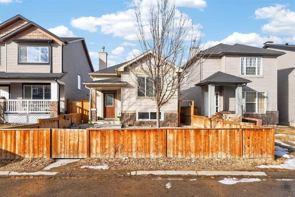 246 Saddlebrook Way Ne, Calgary, AB - Outdoor With Facade