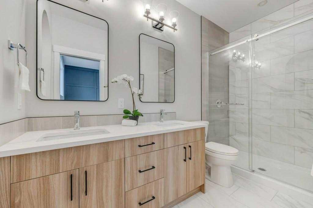 11 Clover Crescent, Beiseker, AB - Indoor Photo Showing Bathroom
