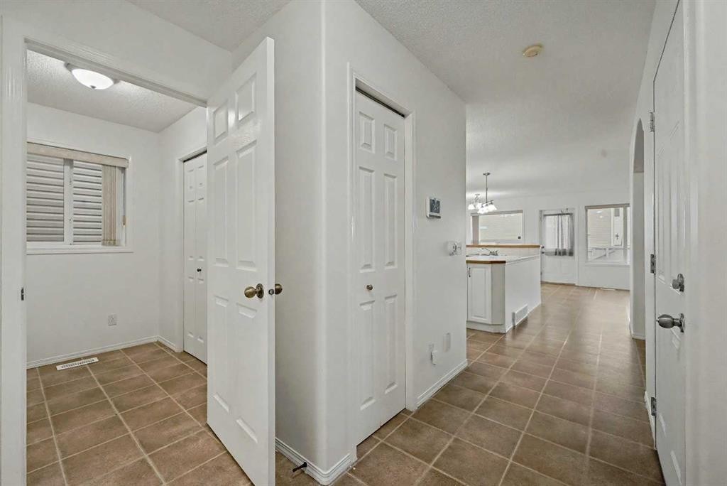 12 Tarawood Grove Ne, Calgary, AB - Indoor Photo Showing Other Room