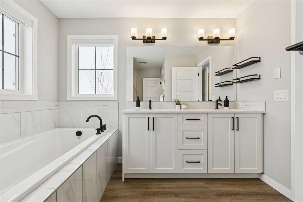 103 Saddlebred Link, Cochrane, AB - Indoor Photo Showing Bathroom