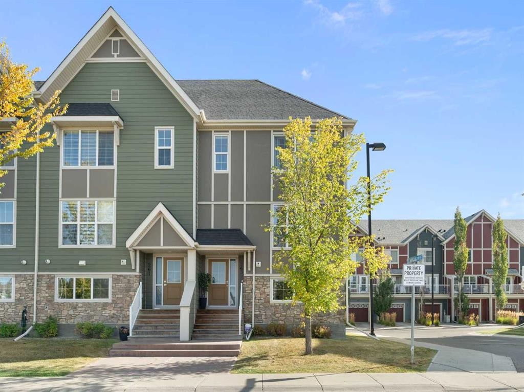 263 Mahogany Way Se, Calgary, AB - Outdoor With Facade