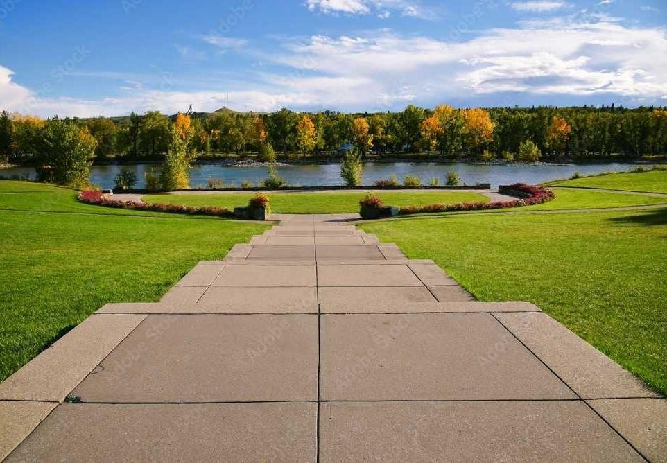 6428 33 Avenue Nw, Calgary, AB - Outdoor With Body Of Water With View