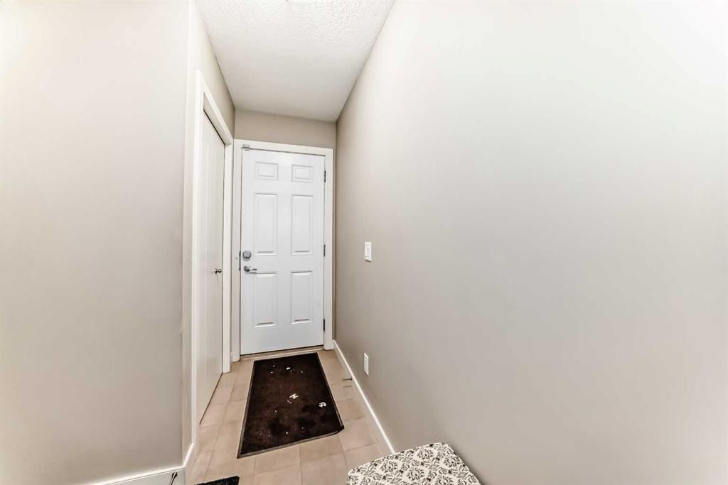 5 Redstone Circle Ne, Calgary, AB - Indoor Photo Showing Other Room