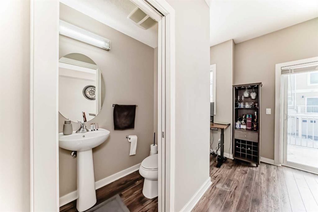 5 Redstone Circle Ne, Calgary, AB - Indoor Photo Showing Bathroom