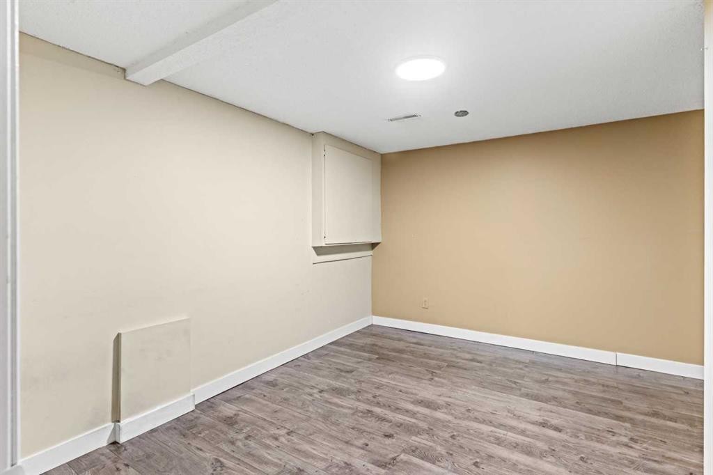 138 Saddlecrest Park Ne, Calgary, AB - Indoor Photo Showing Other Room