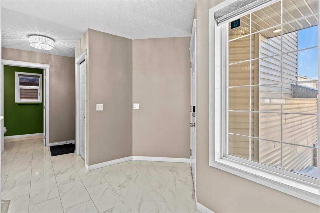 138 Saddlecrest Park Ne, Calgary, AB - Photo Showing Other Room