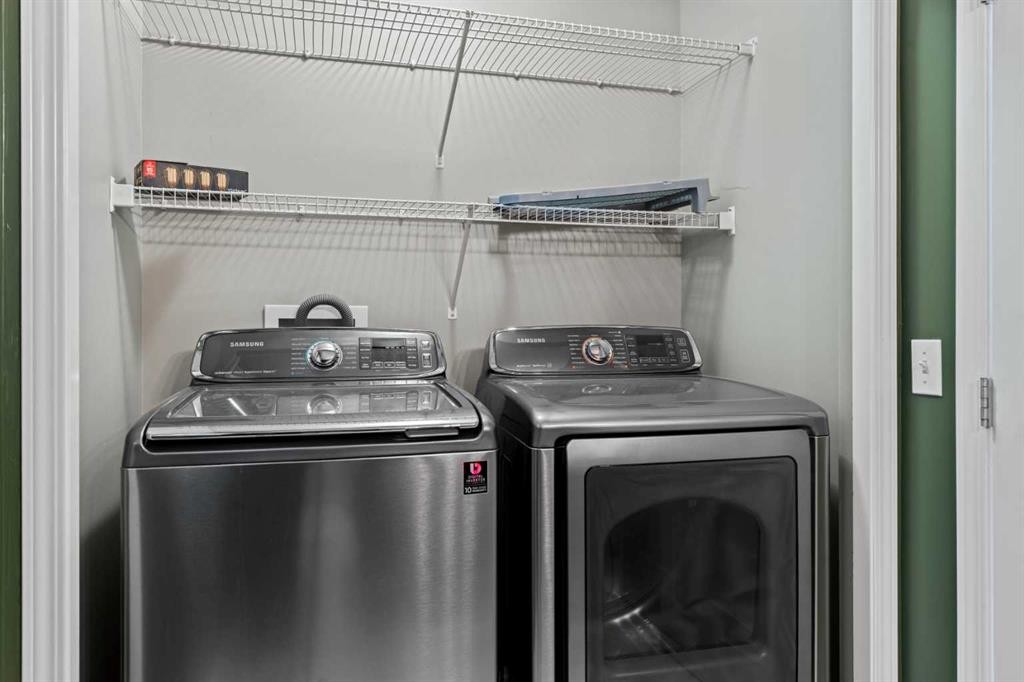 138 Saddlecrest Park Ne, Calgary, AB - Indoor Photo Showing Laundry Room