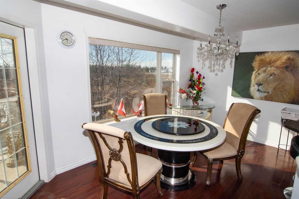 47 Anaheim Crescent Ne, Calgary, AB - Indoor Photo Showing Dining Room