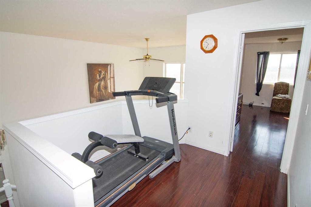 47 Anaheim Crescent Ne, Calgary, AB - Indoor Photo Showing Gym Room