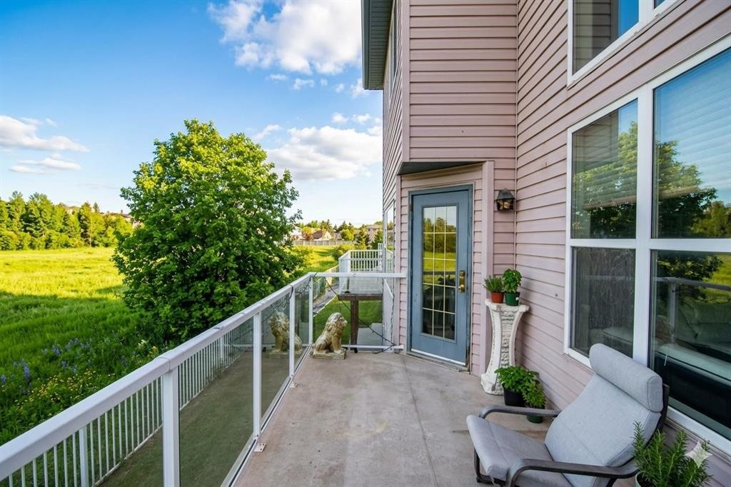 47 Anaheim Crescent Ne, Calgary, AB - Outdoor With Exterior