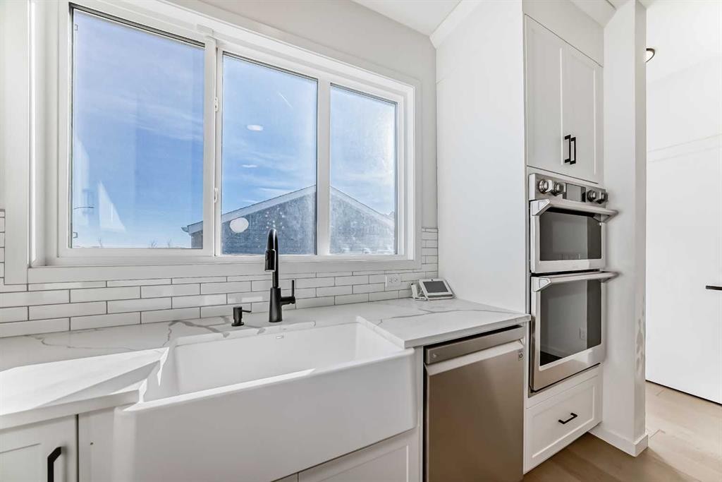 120 Seton Villas Se, Calgary, AB - Indoor Photo Showing Kitchen With Stainless Steel Kitchen