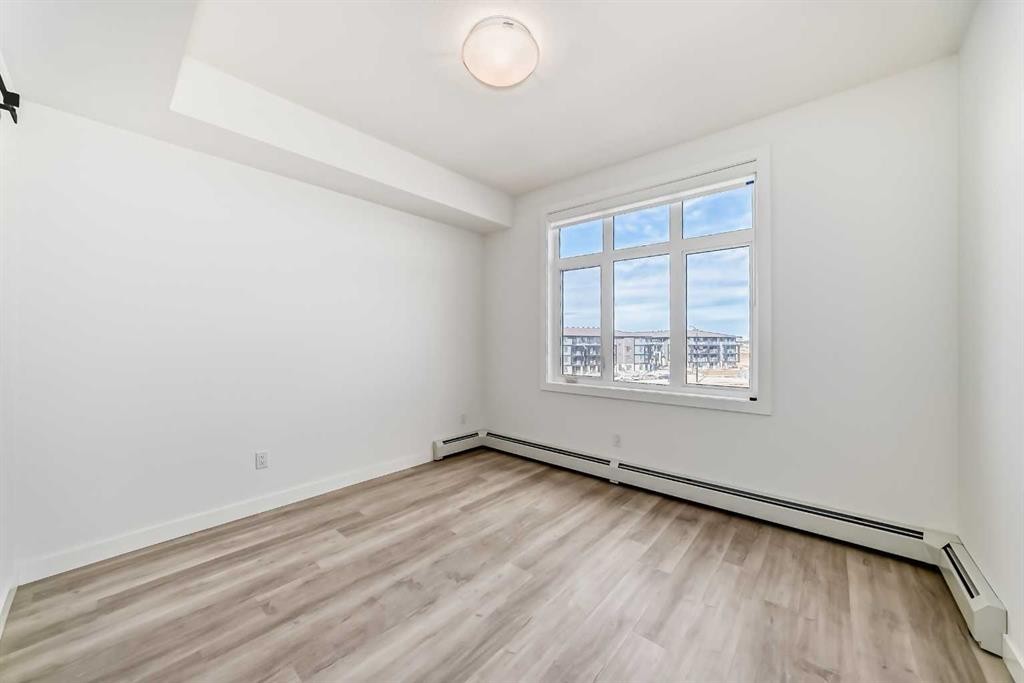 2416-200 Seton Circle Se, Calgary, AB - Indoor Photo Showing Other Room