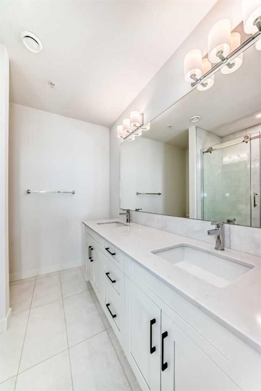 2416-200 Seton Circle Se, Calgary, AB - Indoor Photo Showing Bathroom