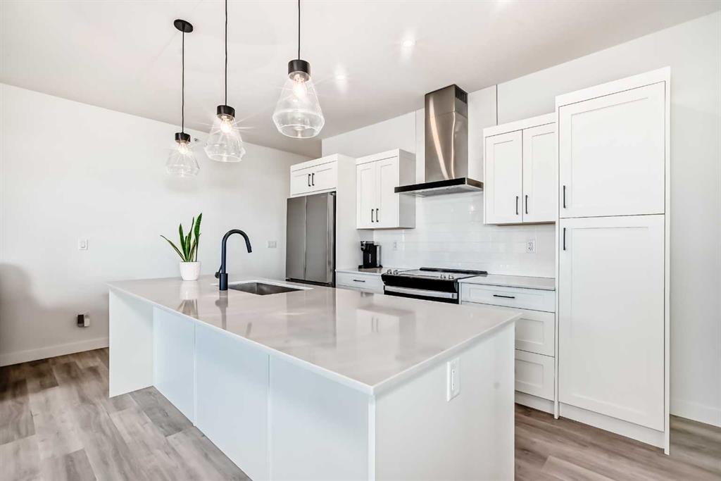 2416-200 Seton Circle Se, Calgary, AB - Indoor Photo Showing Kitchen With Upgraded Kitchen