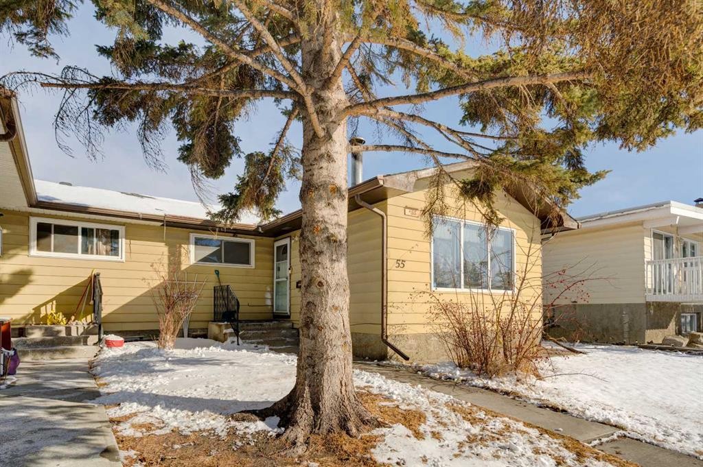 55 Queen Isabella Close Se, Calgary, AB - Outdoor