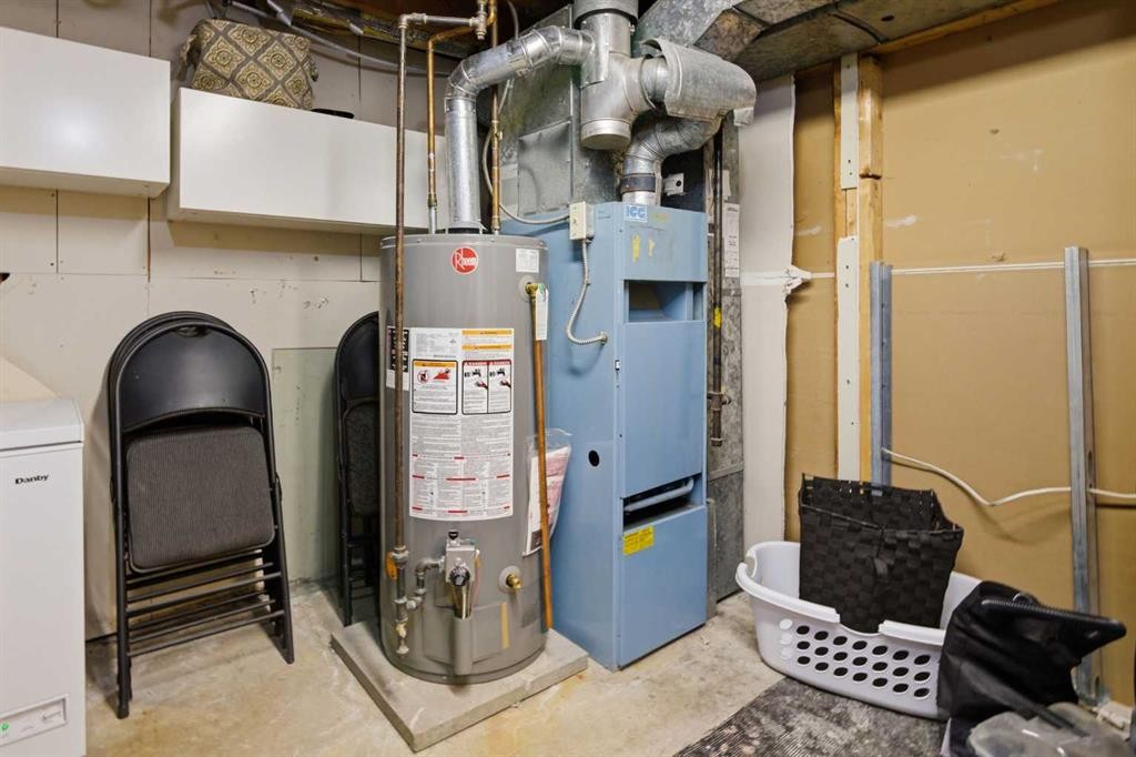 527 Athlone Road Se, Calgary, AB - Indoor Photo Showing Basement