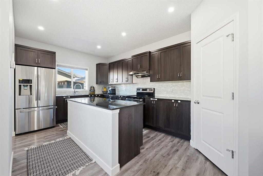 14 Skyview Point Road Ne, Calgary, AB - Indoor Photo Showing Kitchen With Stainless Steel Kitchen