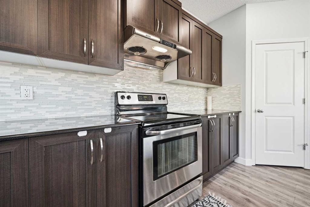 14 Skyview Point Road Ne, Calgary, AB - Indoor Photo Showing Kitchen With Upgraded Kitchen