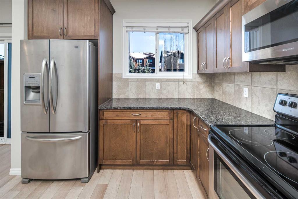 88 Legacy Mews Se, Calgary, AB - Indoor Photo Showing Kitchen