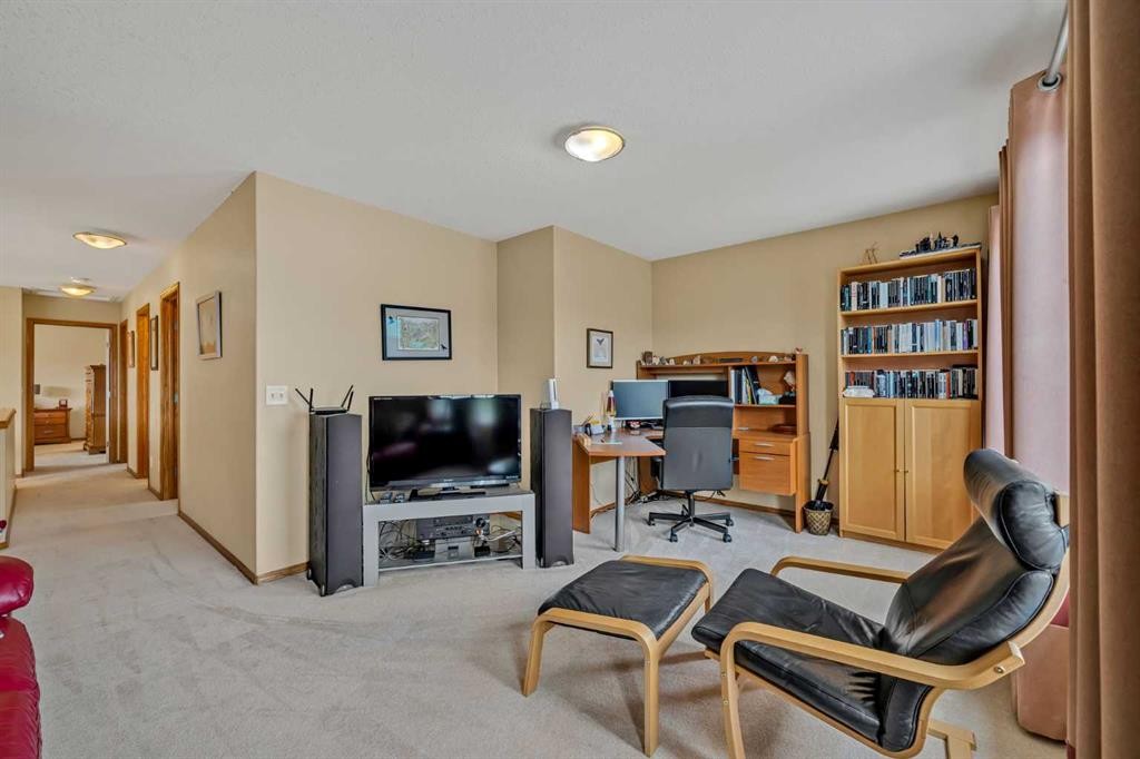 214 Saddlemont Boulevard Ne, Calgary, AB - Indoor