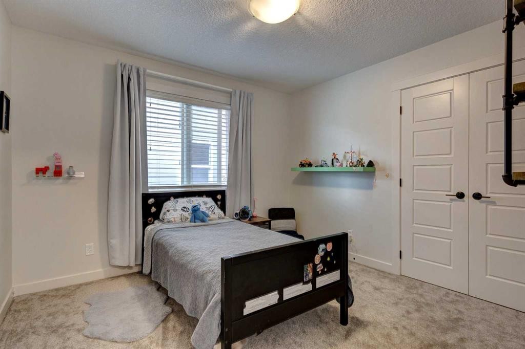 19 Cranbrook Crescent Se, Calgary, AB