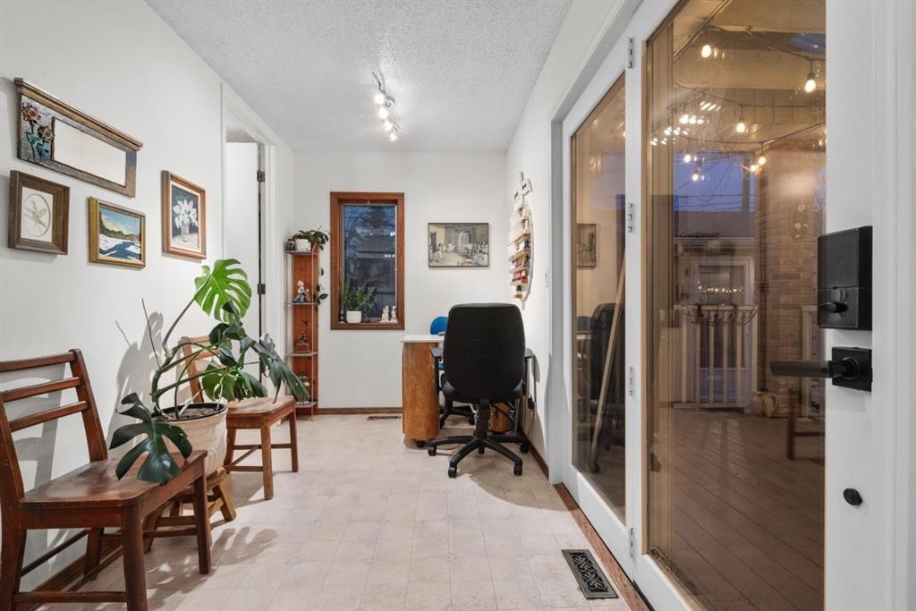 4604 Marwood Way Ne, Calgary, AB - Indoor