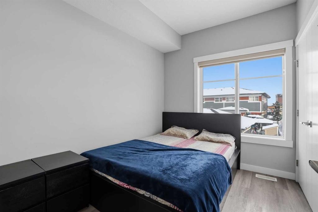 404-95 Skyview Close Ne, Calgary, AB - Indoor Photo Showing Bedroom