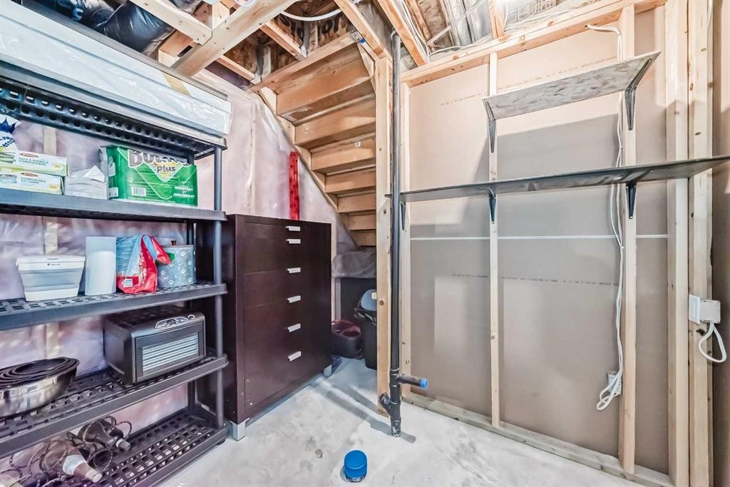 90 Evanspark Road Nw, Calgary, AB - Indoor