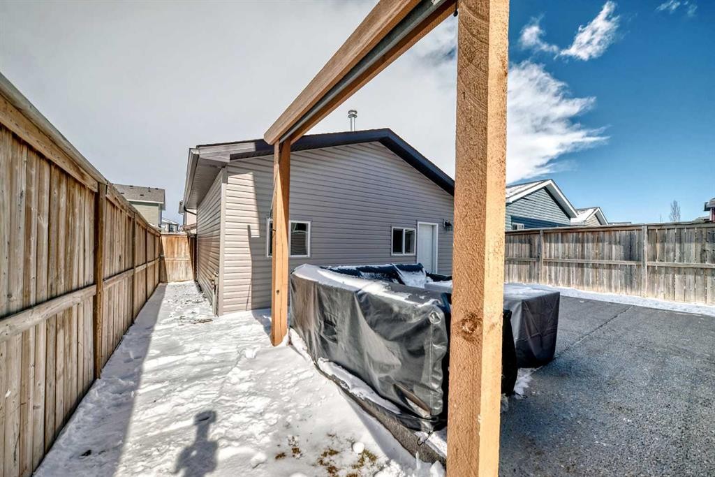 90 Evanspark Road Nw, Calgary, AB - Outdoor With Exterior